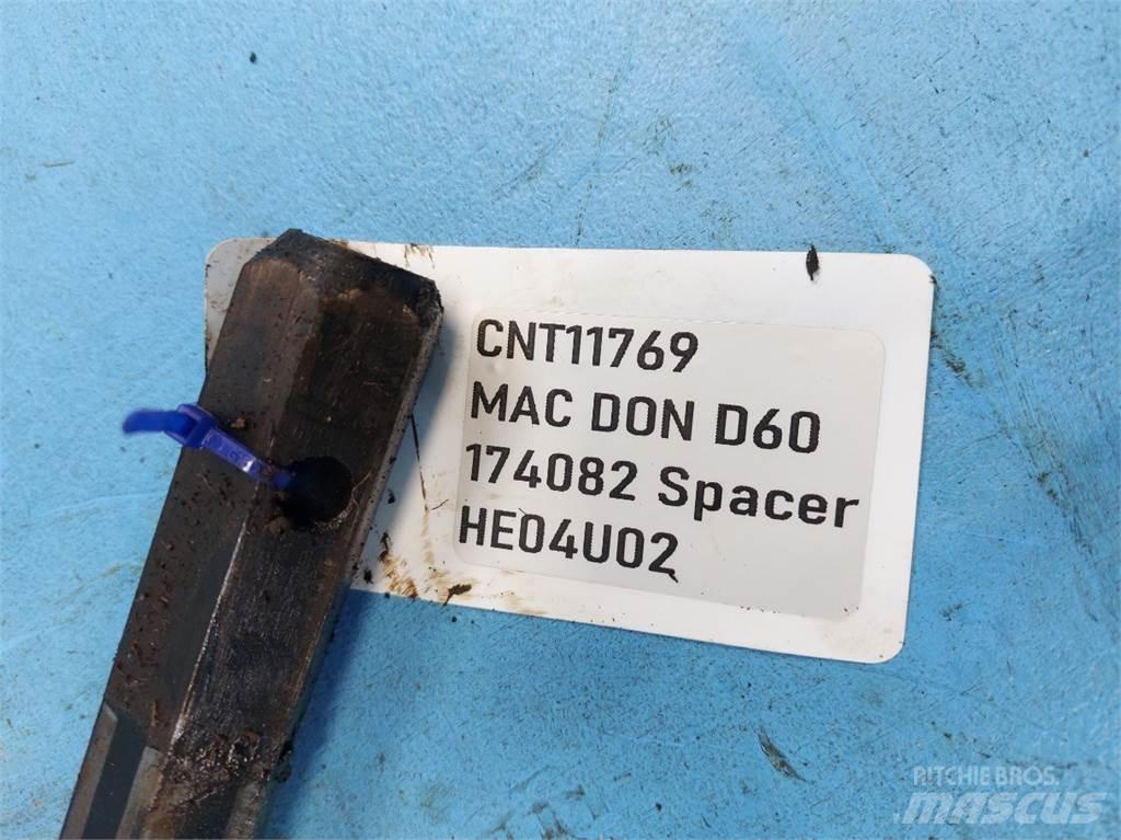 MacDon D60 联合收割机配件