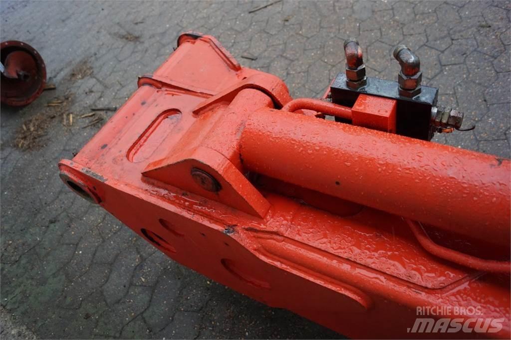 Manitou MT 932T 吊杆和铲斗