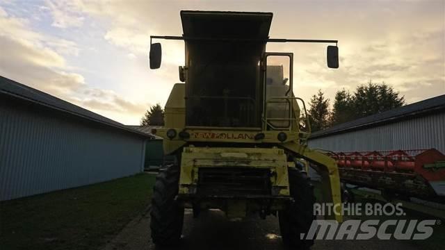 New Holland 1550 联合收割机