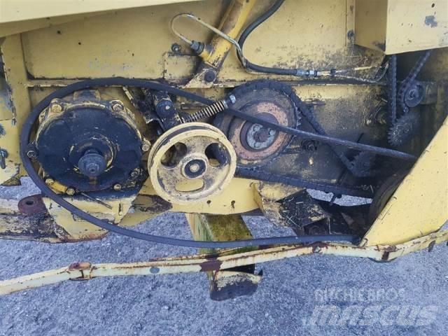 New Holland 24 联合收割机配件