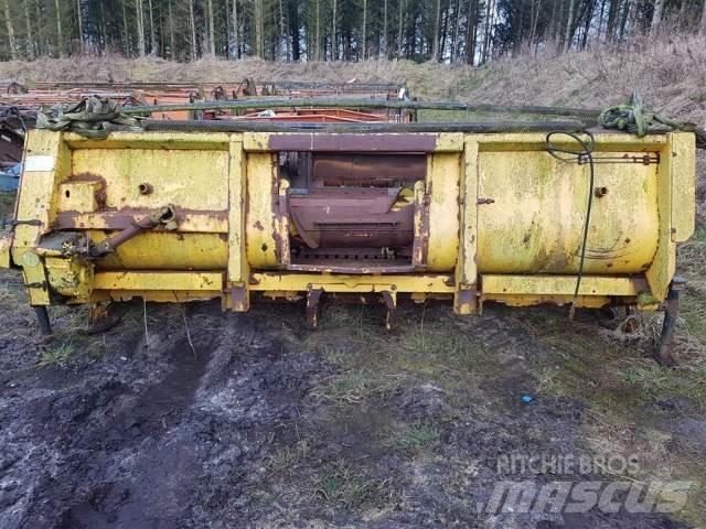New Holland 356W 割草机