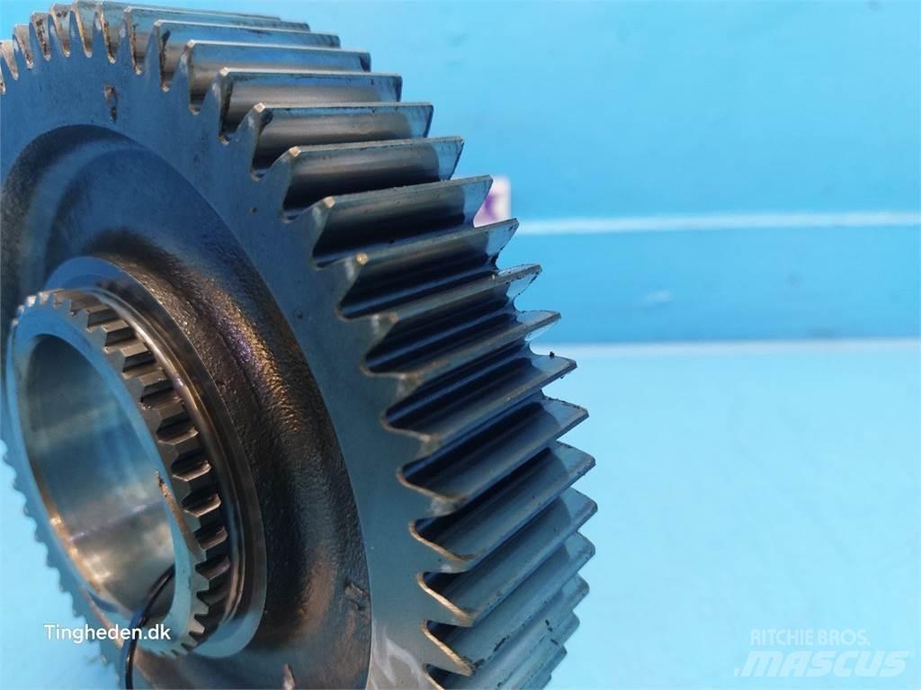 New Holland 6640 传动装置