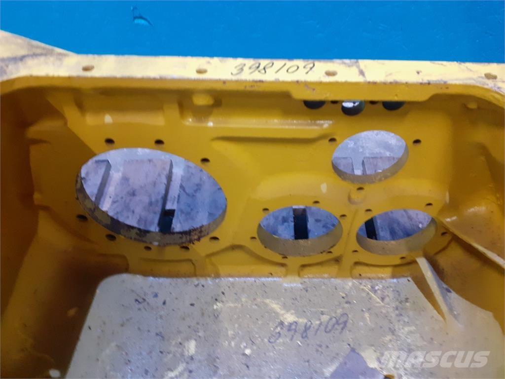 New Holland 8080 传动装置