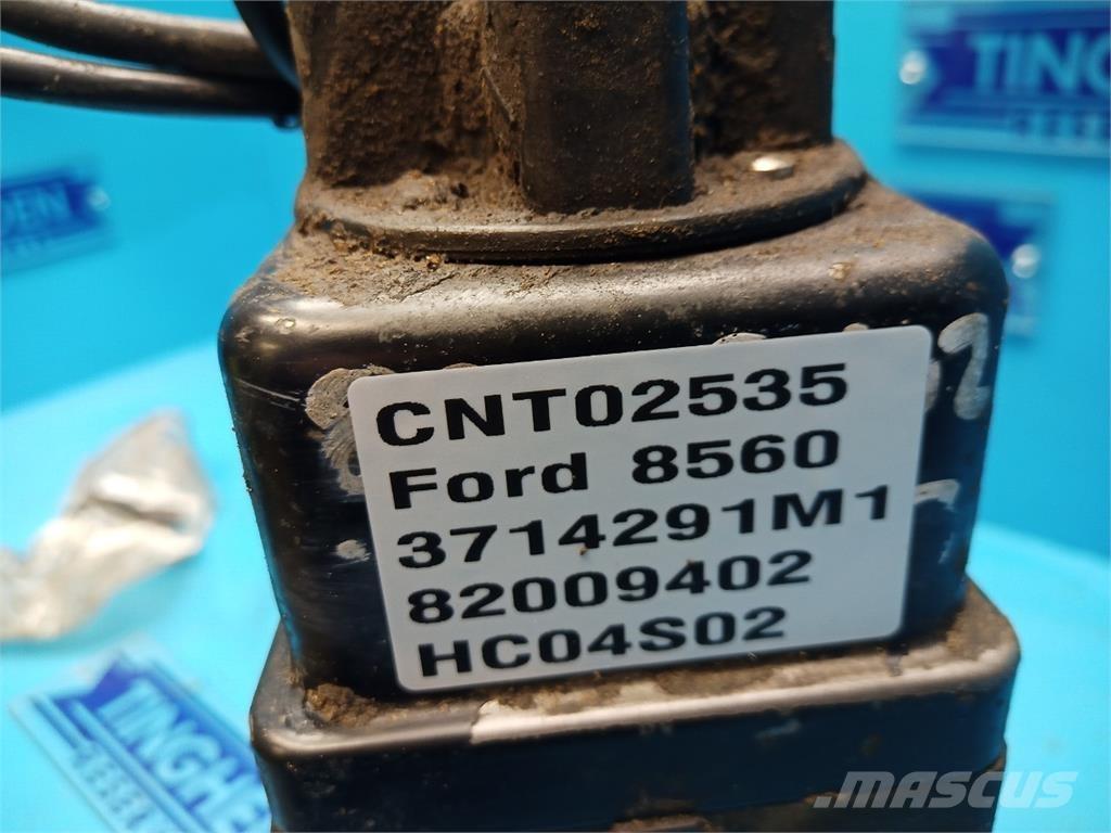 New Holland 8560 电子设备