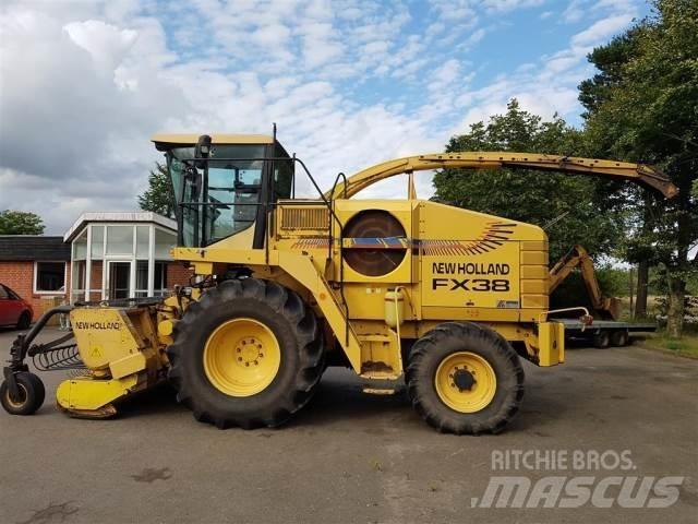 New Holland FX38 自走式青贮饲料收割机