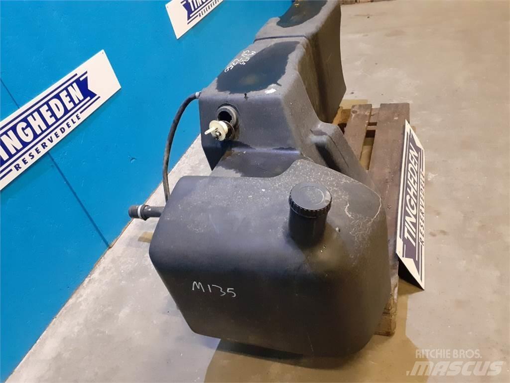 New Holland M135 其他拖拉机配件