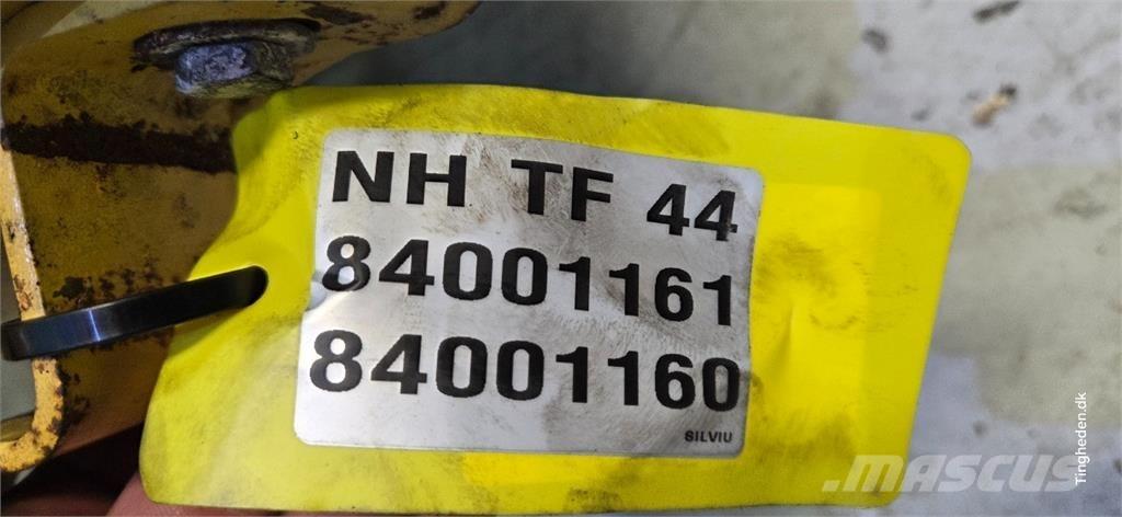 New Holland TF44 农业机械-其他
