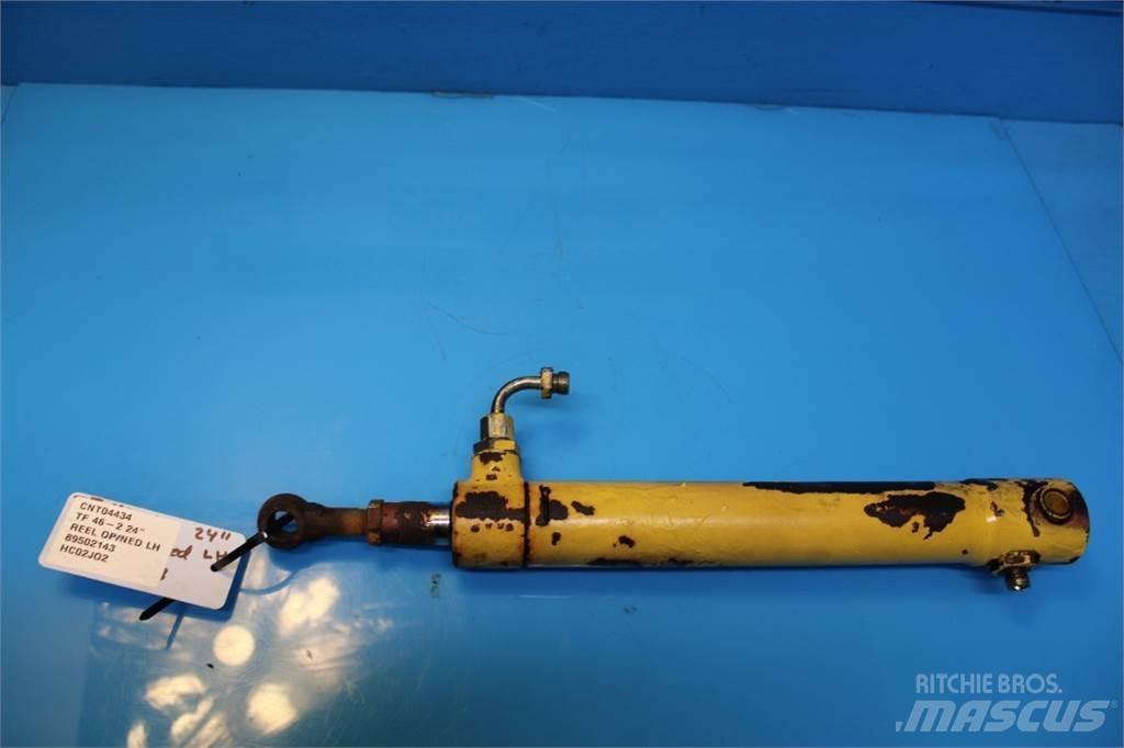 New Holland TF46 联合收割机配件