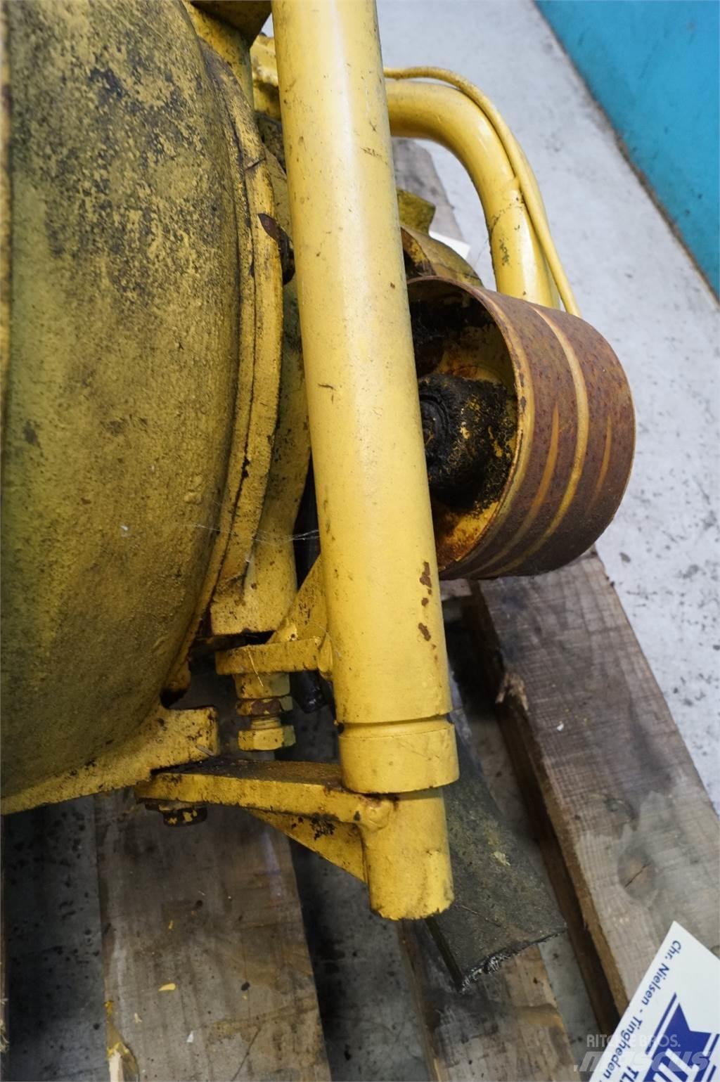 New Holland TF46 农业机械-其他