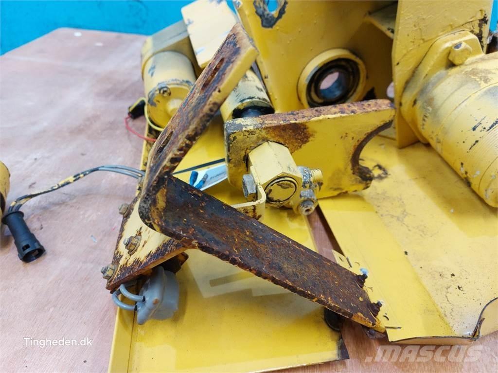 New Holland TF46 联合收割机配件