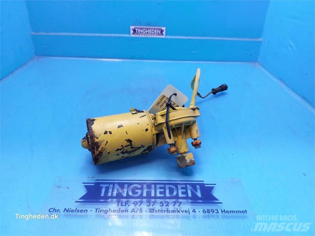 New Holland TF46 联合收割机配件