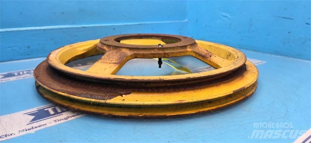 New Holland TF46 农业机械-其他