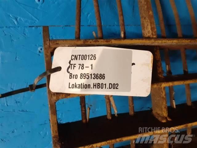 New Holland TF78 联合收割机配件