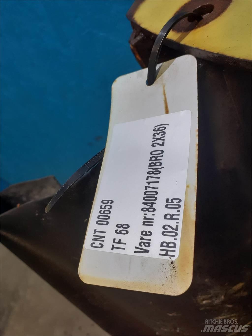 New Holland TF78 联合收割机配件