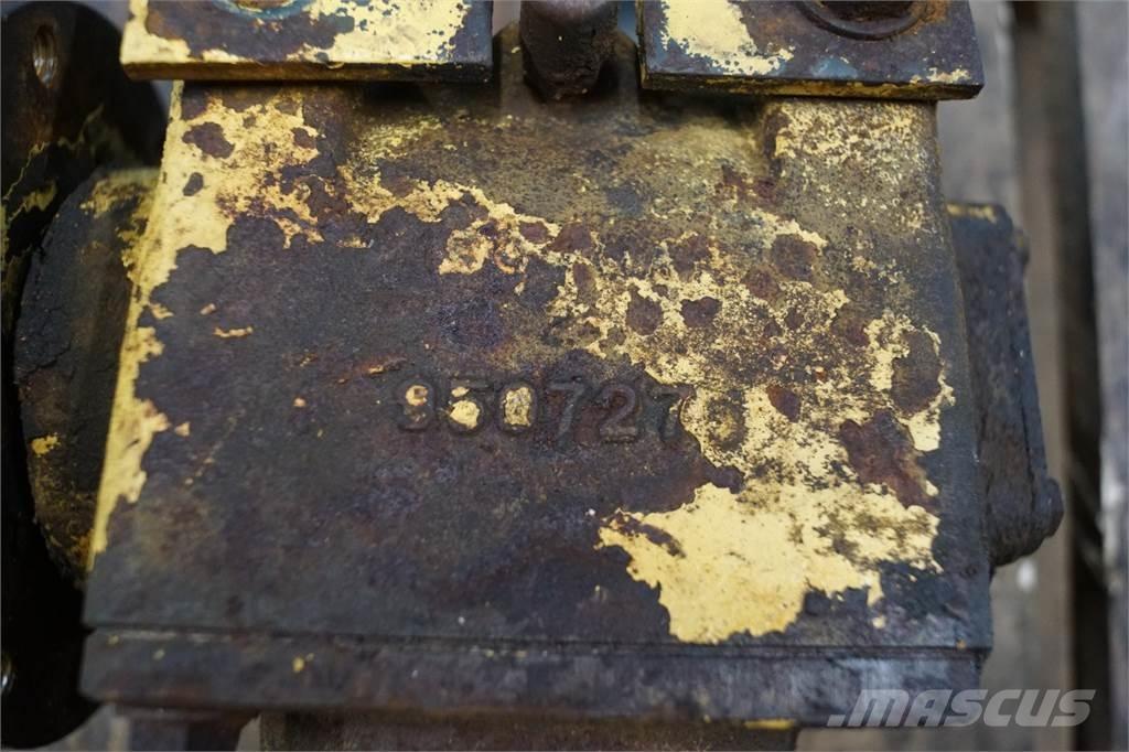 New Holland TX36 传动装置