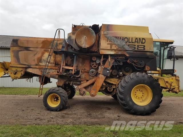 New Holland TX68 联合收割机