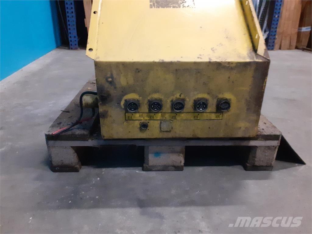 New Holland TX68 电子设备