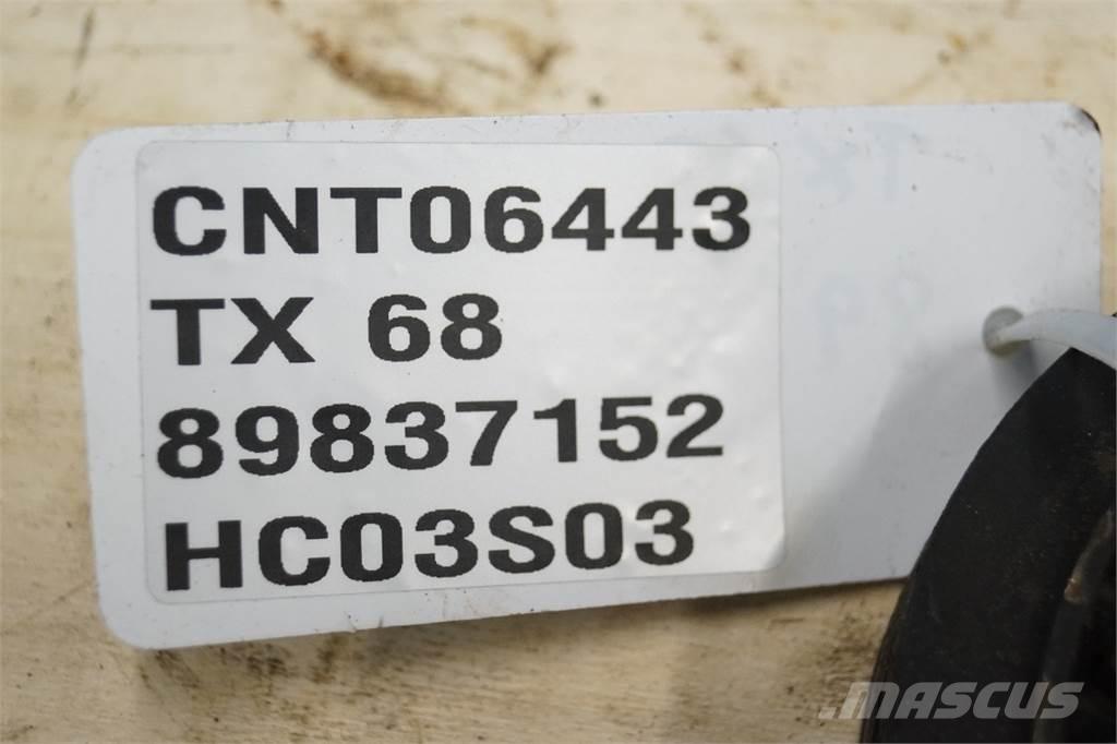 New Holland TX68 传动装置