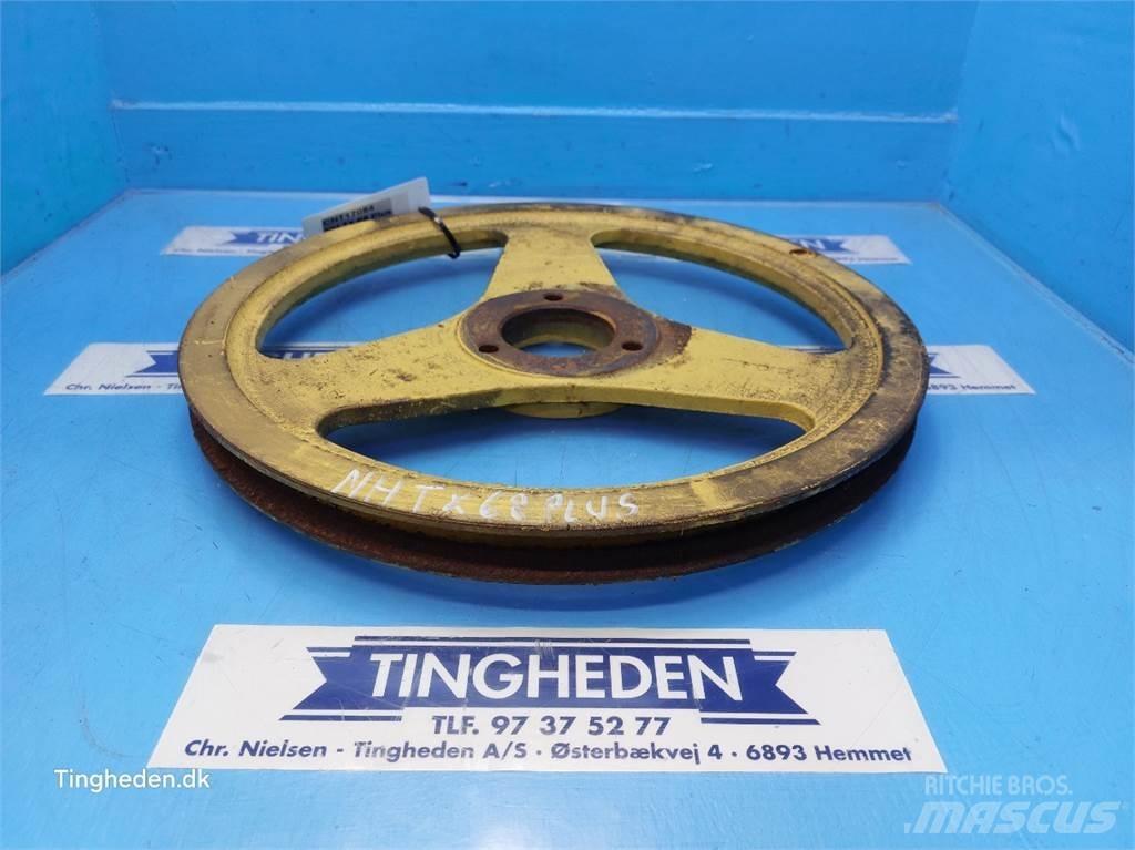 New Holland TX68 农业机械-其他