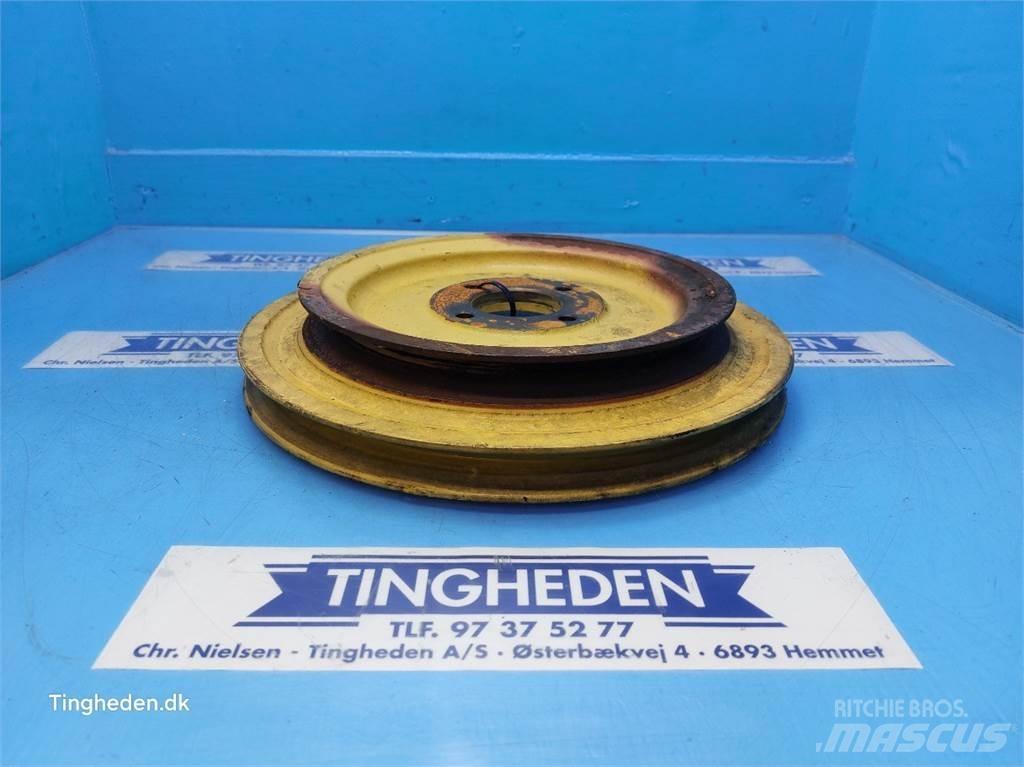 New Holland TX68 农业机械-其他
