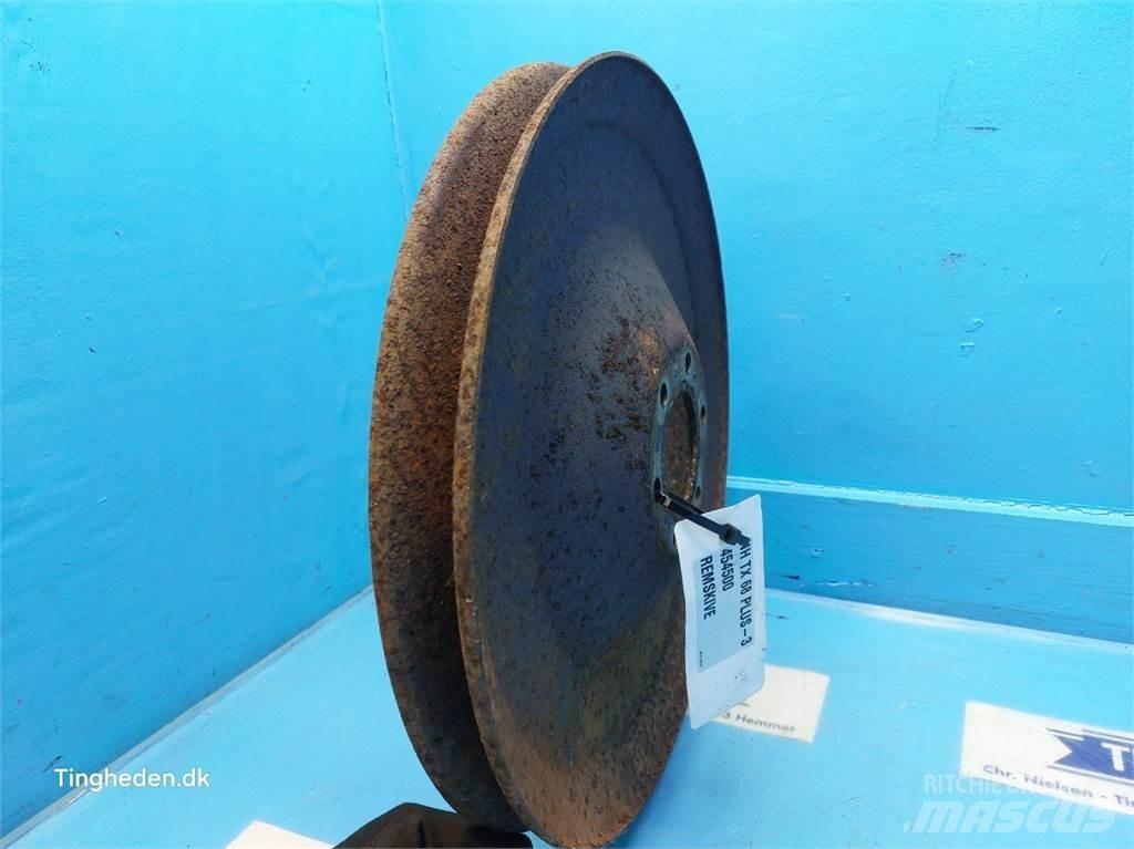 New Holland TX68 农业机械-其他