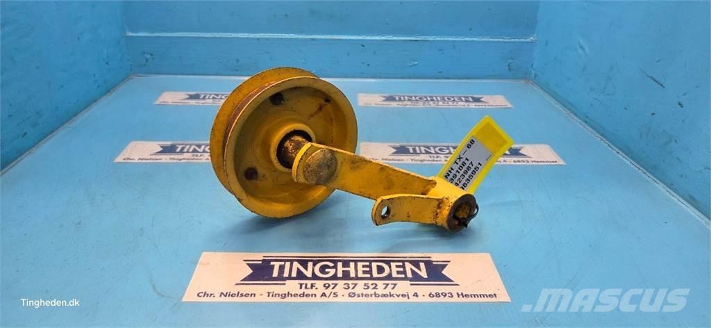New Holland TX68 农业机械-其他