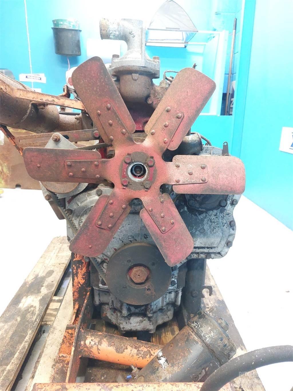 Perkins 4.236 发动机