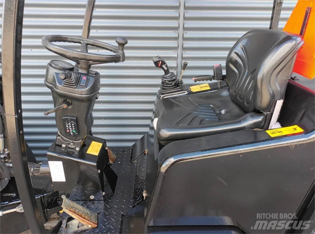 Schäffer 2434 小型装载机