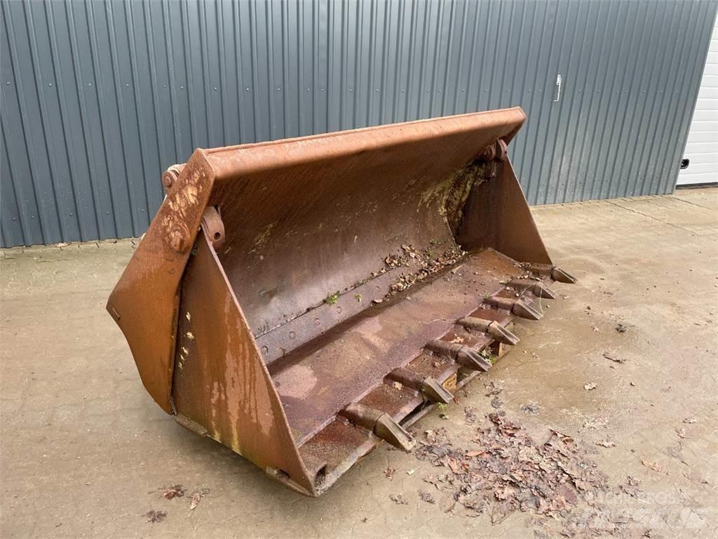  Skovl 推铲
