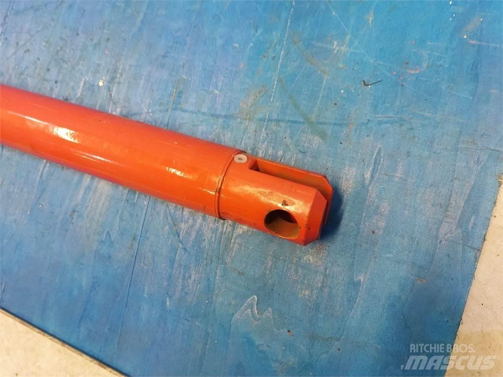 Taarup Cylinder 犁耙和摊草机