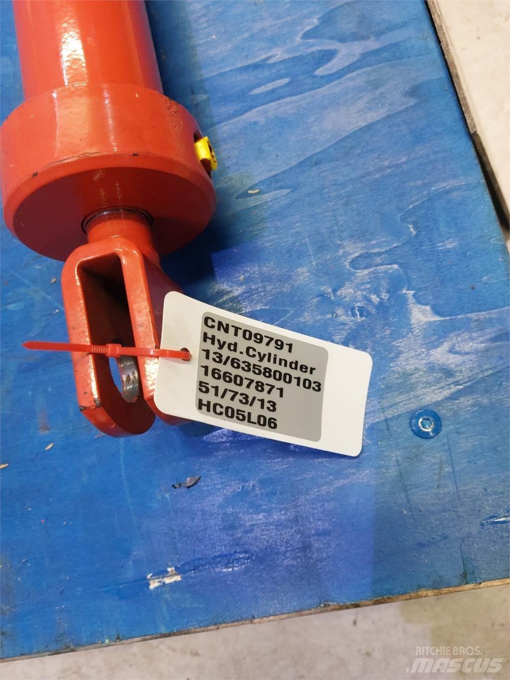 Taarup Cylinder 犁耙和摊草机