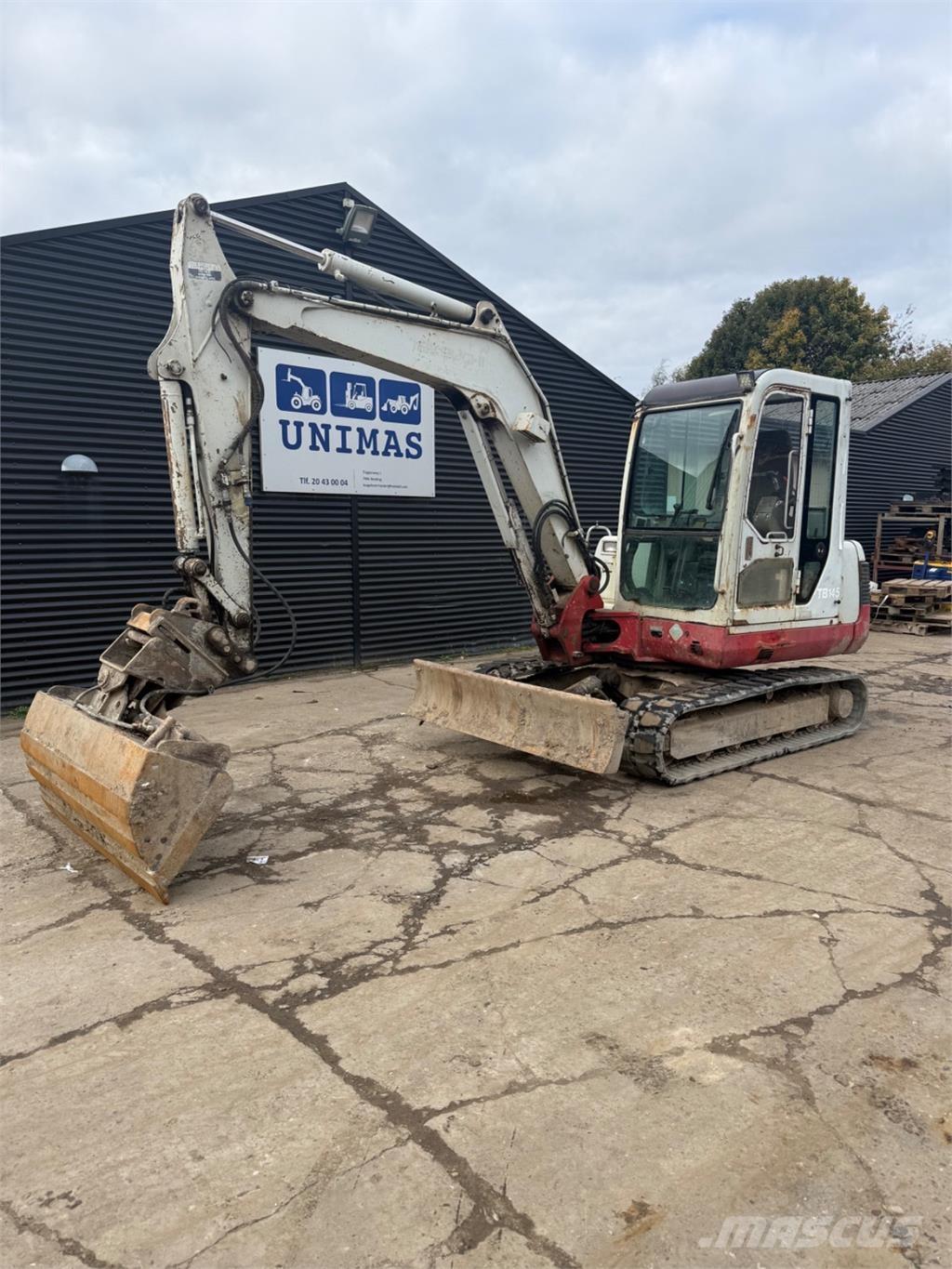 Takeuchi TB145 履带挖掘机