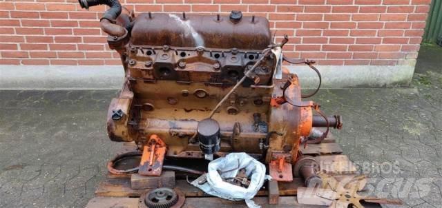 Valmet 411BL 发动机