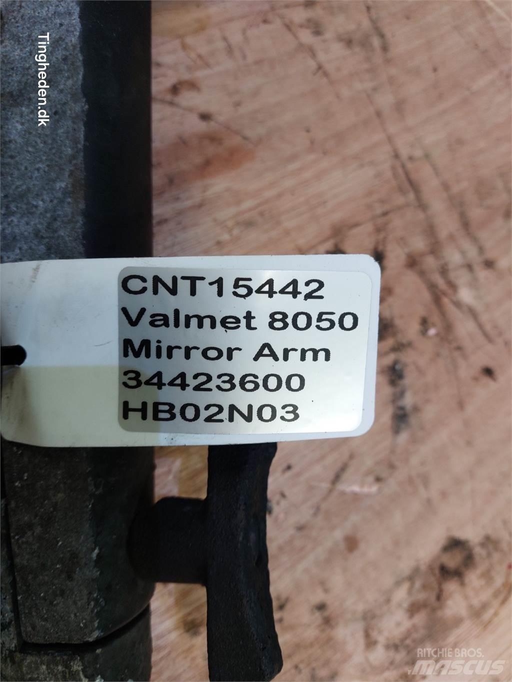 Valmet 8050 驾驶室与内部