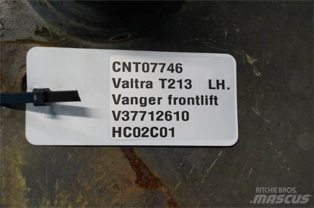 Valtra T213 前装载配件