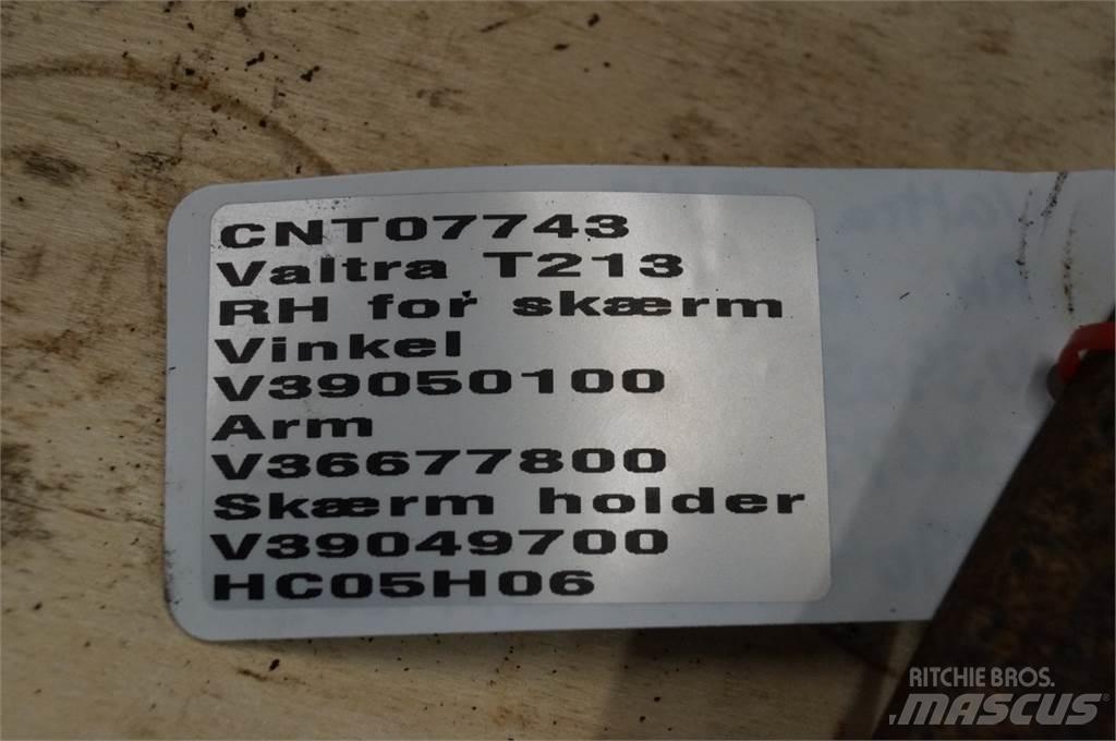 Valtra T213 其他拖拉机配件