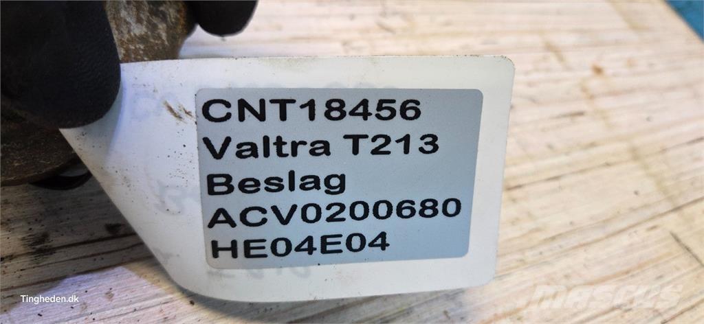 Valtra T213 其他拖拉机配件