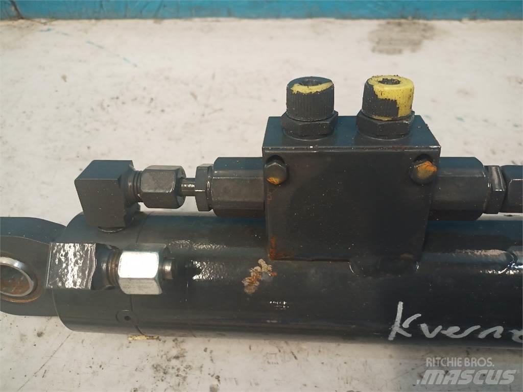 Vicon 1133T 犁耙和摊草机