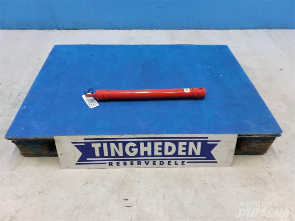 Vicon Andex 783 犁耙和摊草机