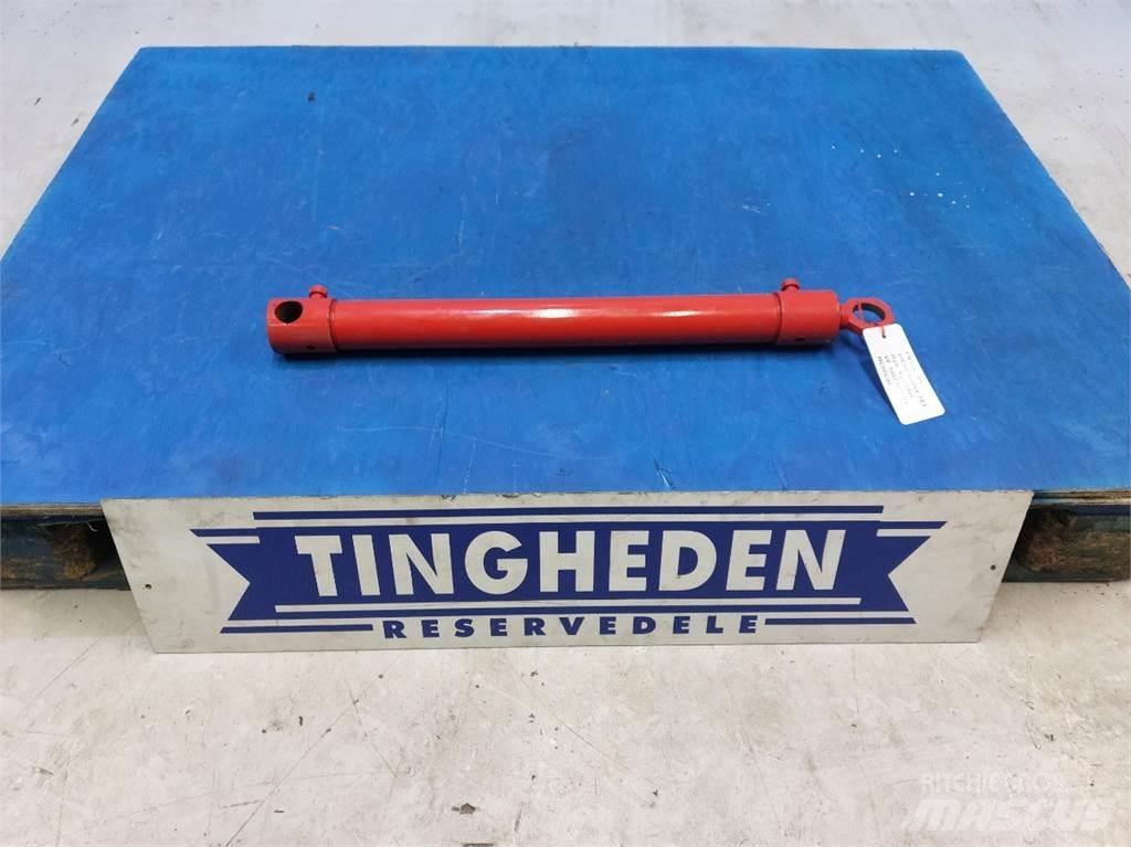 Vicon Andex 783 犁耙和摊草机
