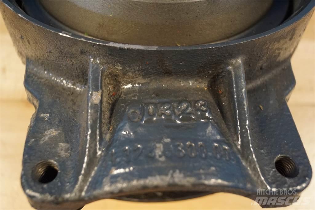 Vicon Fanex 524 犁耙和摊草机