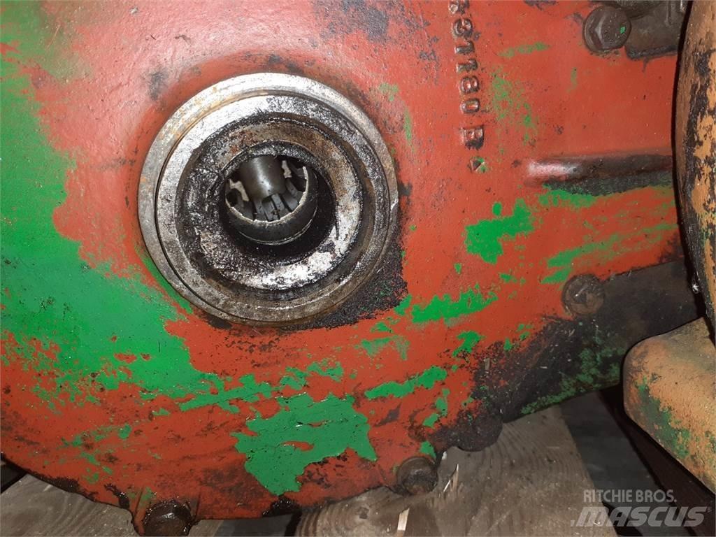 Volvo BM S950 传动装置