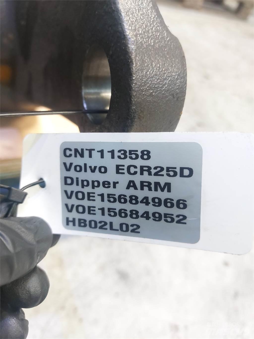 Volvo ECR25D 吊杆和铲斗
