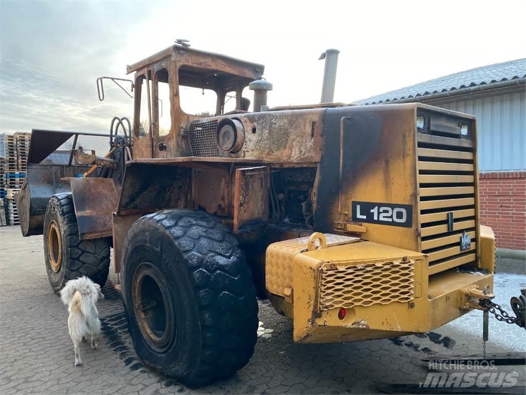 Volvo L120 轮式装载机