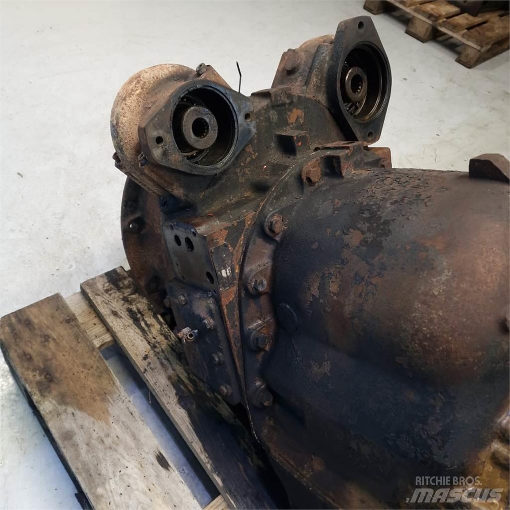 Volvo L120 传动装置