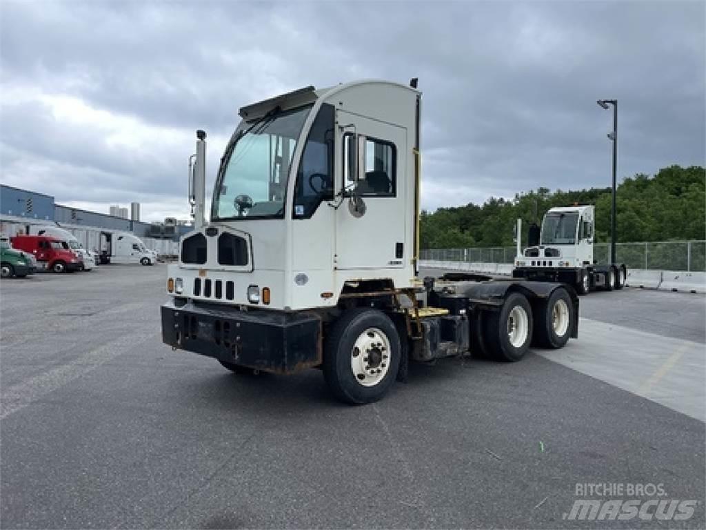 Autocar ACTT42 码头牵引车