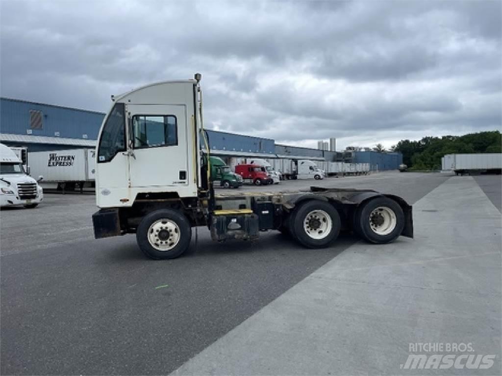 Autocar ACTT42 码头牵引车