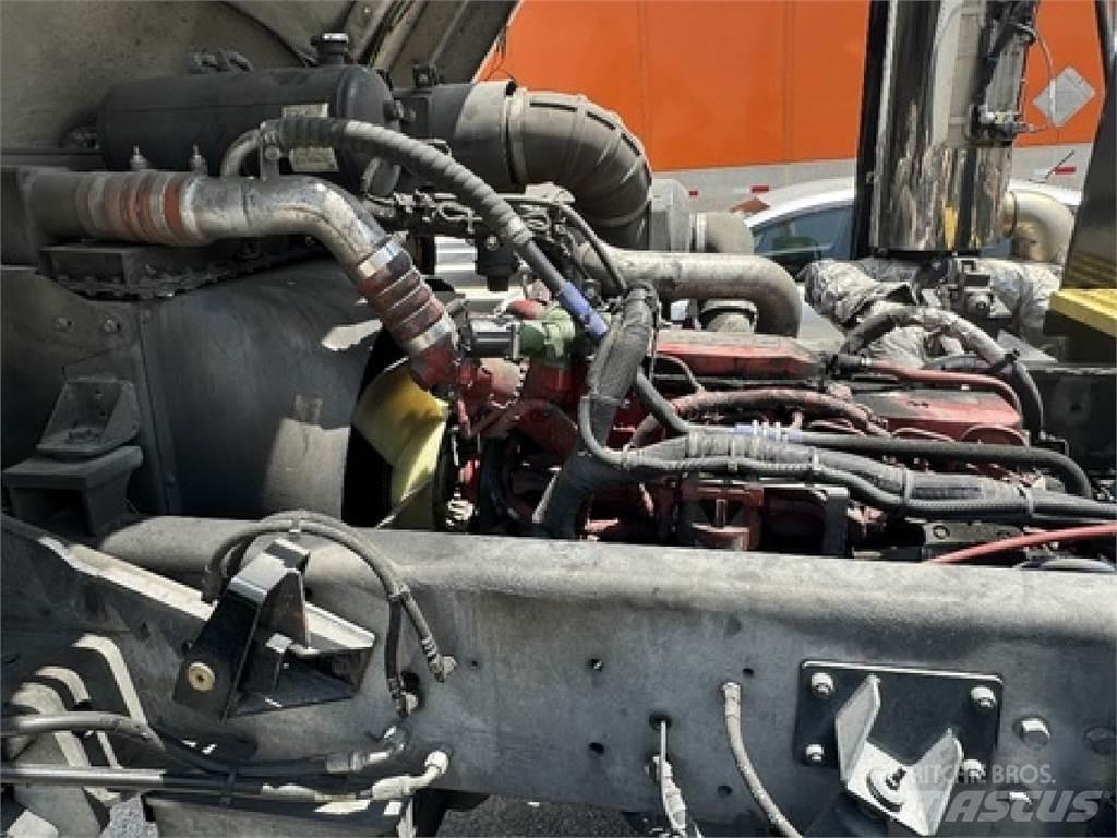 Autocar ACTT42 码头牵引车