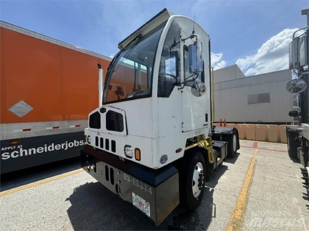 Autocar ACTT42 码头牵引车