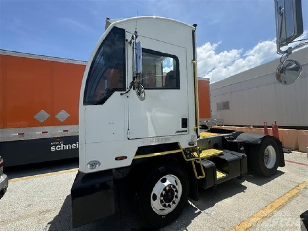 Autocar ACTT42 码头牵引车